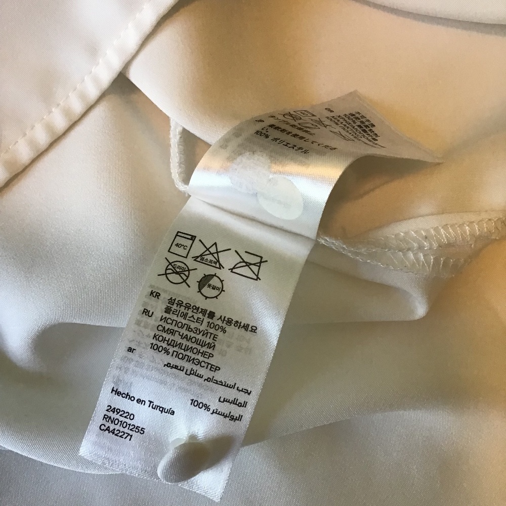 H & M Blouse - Picture 7 of 9